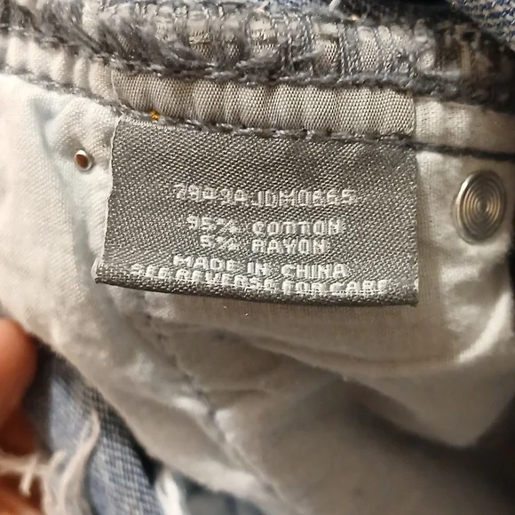 Cali 1850 High-Rise Studded Denim Shorts – Size 3/26 NWT - Picture 12 of 12